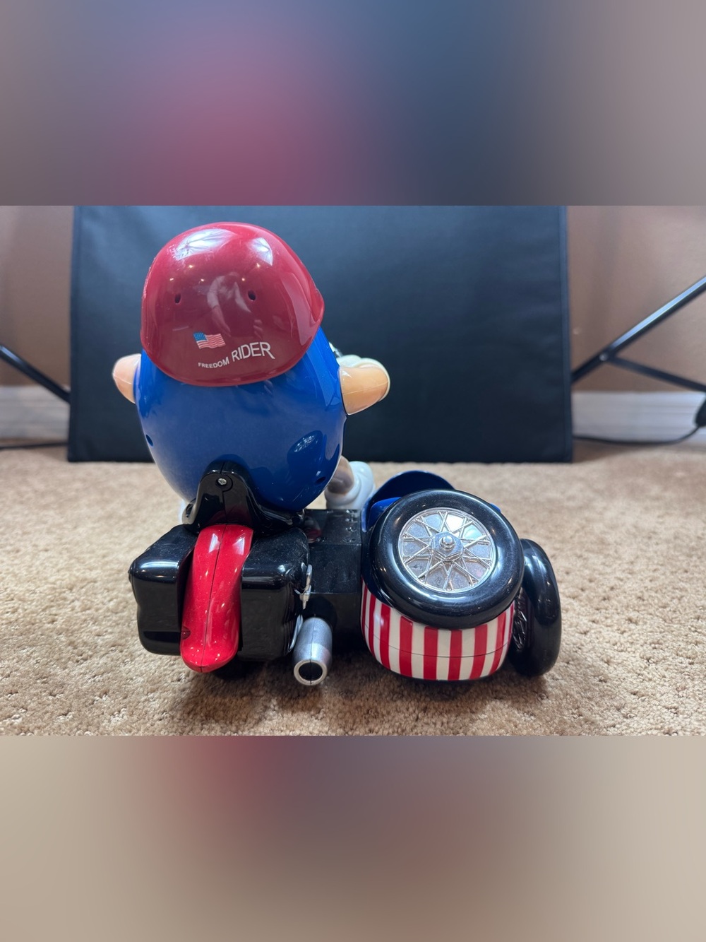 M&M's "Freedom Rider" Motorcycle w/sidecar Candy Dispenser - Picture 3 of 11
